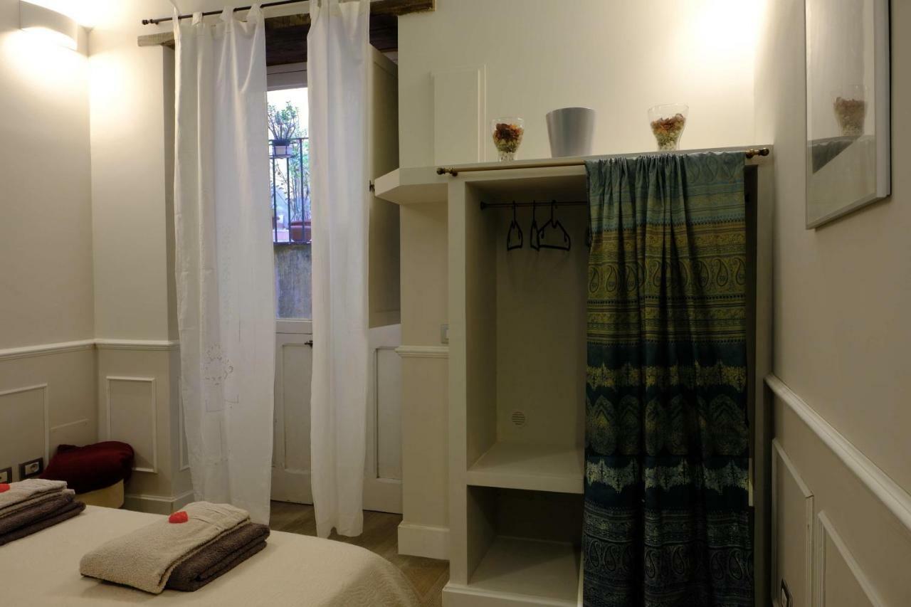 Domus 21 Apartment Naples